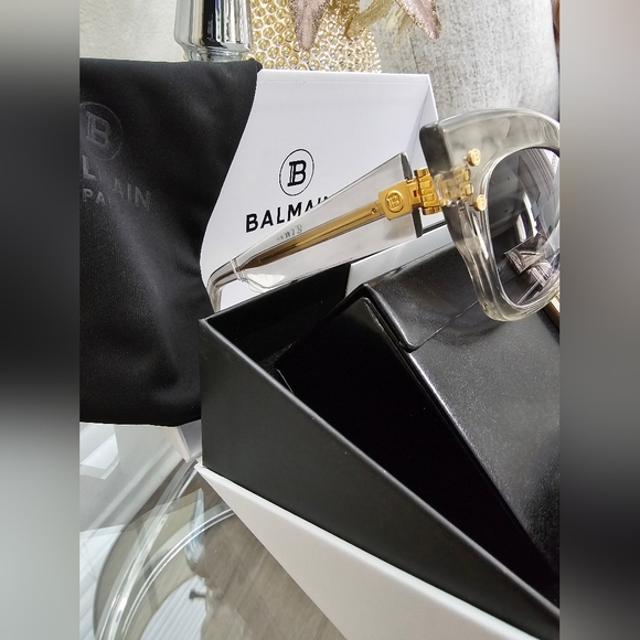 Balmain 55mm Cat Eye Sunglasses. - Picture 5 of 16